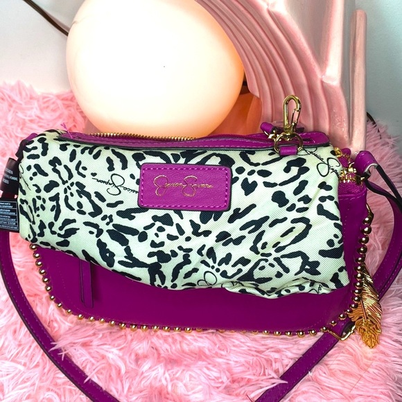 🌷 Jessica Simpson 🌷 Rose Red & Gold Stud Crossbody Bag - Picture 16 of 17